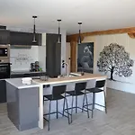 Entre Causse Et Vallon, Confort Pour 4 Personnes Dans Grange Renovee Au Coeur De L'aveyron *