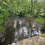 Entre Causse Et Vallon, Confort Pour 4 Personnes Dans Grange Renovee Au Coeur De L'aveyron * Salles-la-Source