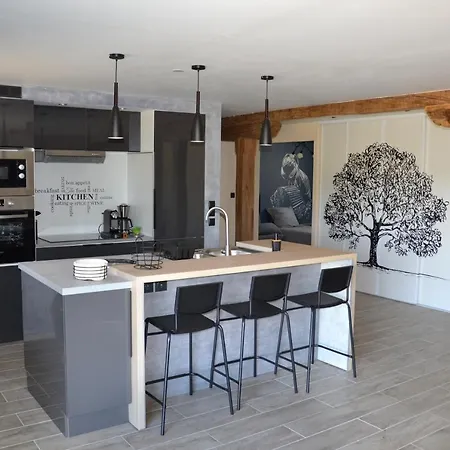 Entre Causse Et Vallon, Confort Pour 4 Personnes Dans Grange Renovee Au Coeur De L'aveyron *