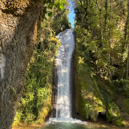 Entre Causse Et Vallon, Confort Pour 4 Personnes Dans Grange Renovee Au Coeur De L'aveyron *