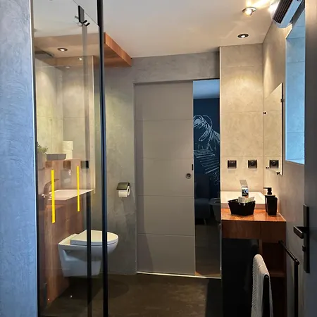 Entre Causse Et Vallon, Confort Pour 4 Personnes Dans Grange Renovee Au Coeur De L'aveyron *