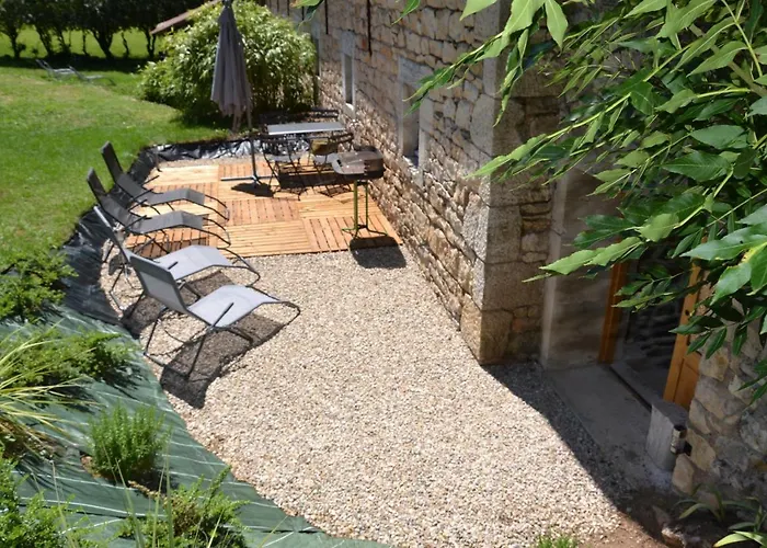 Feriehus Entre Causse Et Vallon, Confort Pour 4 Personnes Dans Grange Renovee Au Coeur De L'aveyron